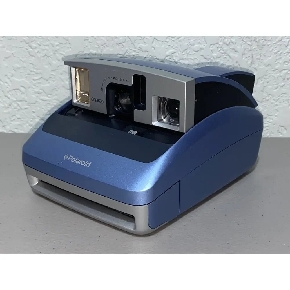 Vintage Polaroid One600 Classic 600 Instant Film Blue Camera With Flash Untested